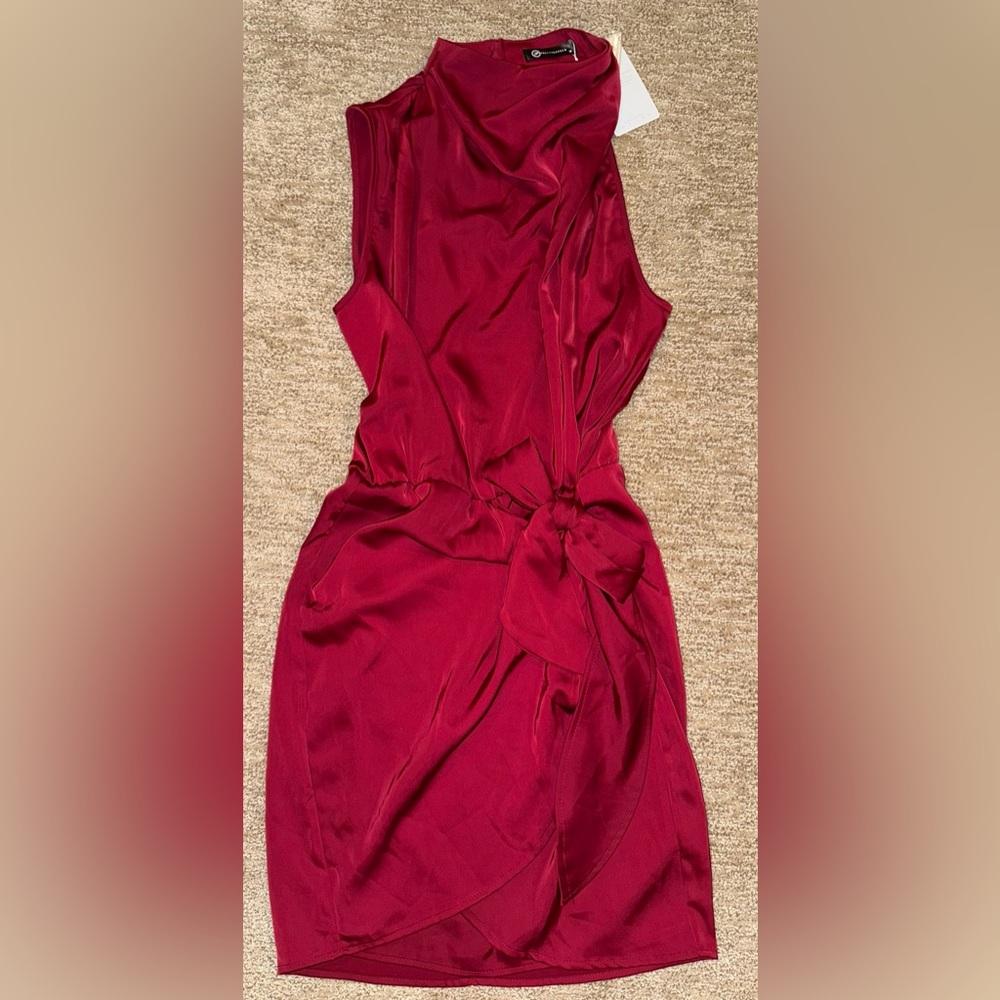 Elegant Red Sleeveless Dress